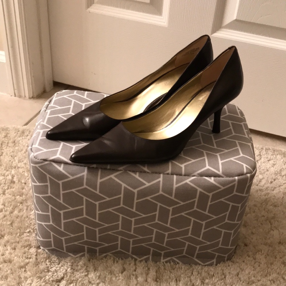 Nine West pointed toe brown heel
